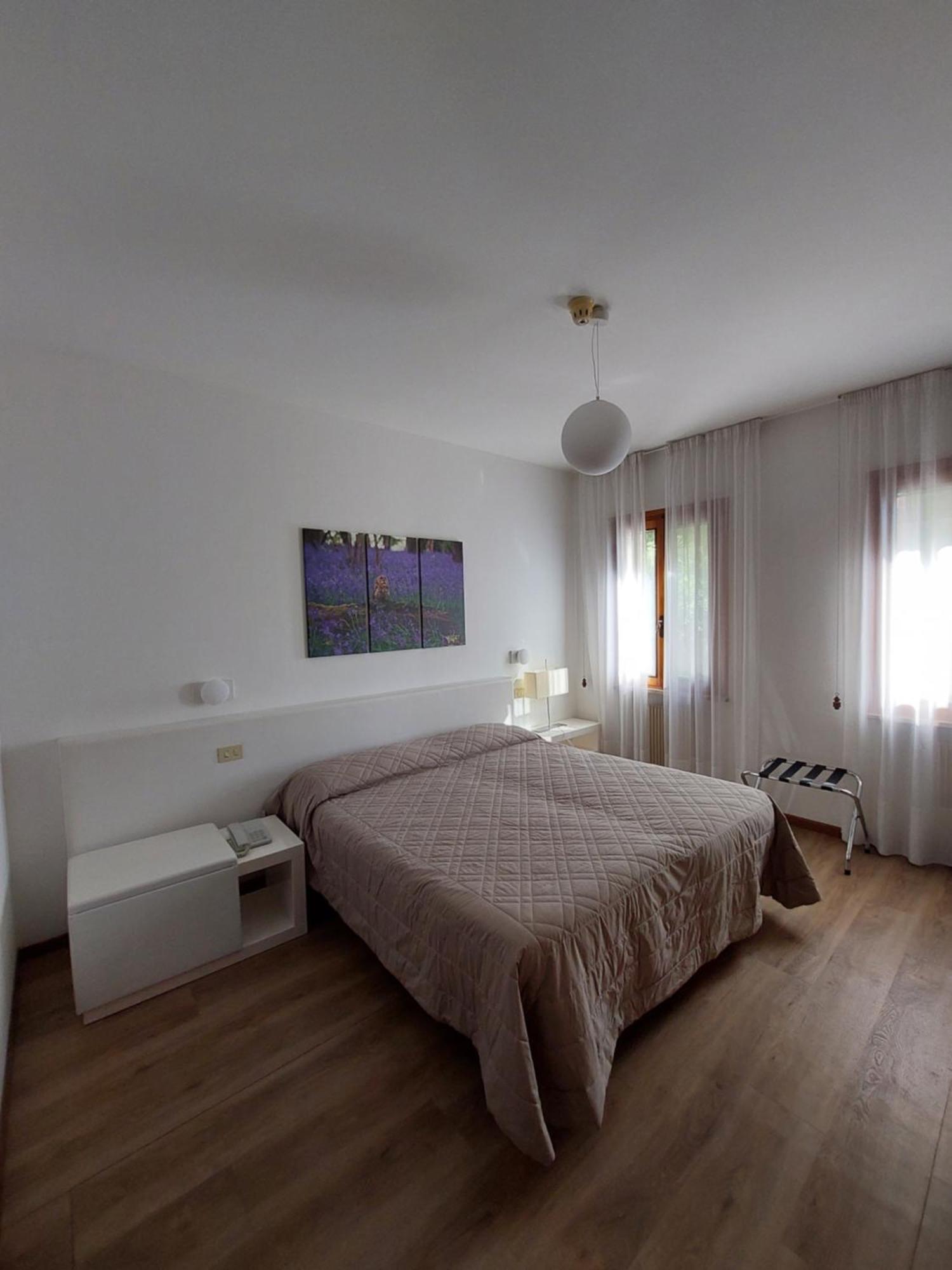 Albergo Alla Pineta Montebelluna Exterior foto
